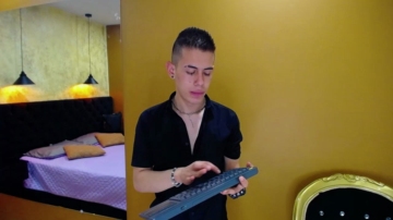 Hot_Holyman  05-11-2021 video leggings